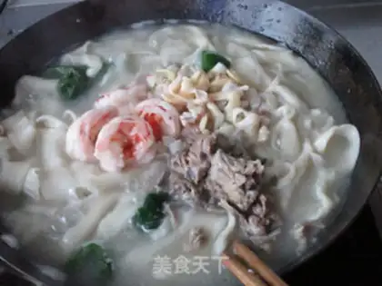 Make Seafood lamb noodles step 11
