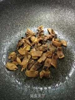Make Squid chicken head step 4
