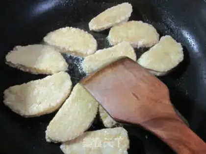 Make Tea mushrooms, peanut rice, veggie chicken step 2