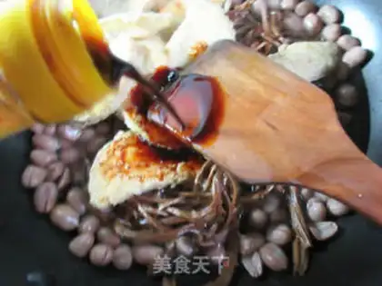 Make Tea mushrooms, peanut rice, veggie chicken step 5