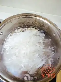 Make "Hirmilopus soup." step 4