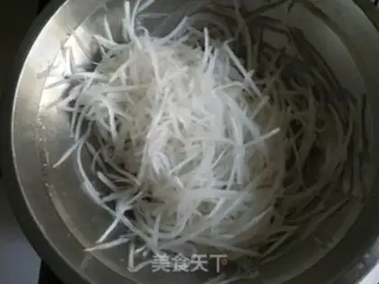 Make Scorched radish pork balls step 0