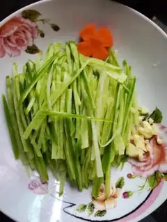 Make # Blue radish soup # step 0