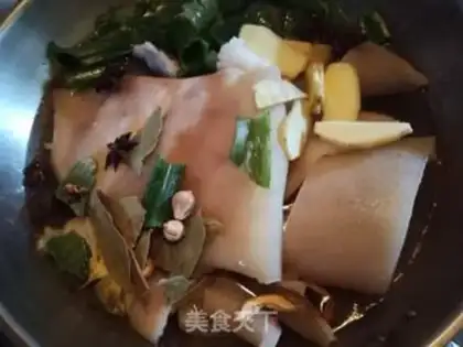Make Three-coloured meat step 1