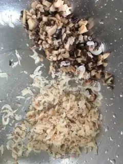 Make Piggy-shrimp cobbler step 5