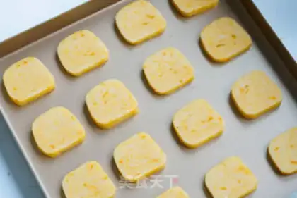 Make Salted egg yellow cheese cookies step 9