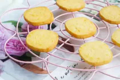Make Salted egg yellow cheese cookies step 11
