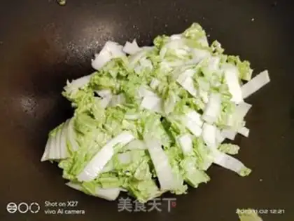 Make Big cabbage, tofu eggs soup step 4