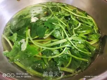Make Spinach hair step 0