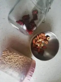 Make Red date soy sauce step 0