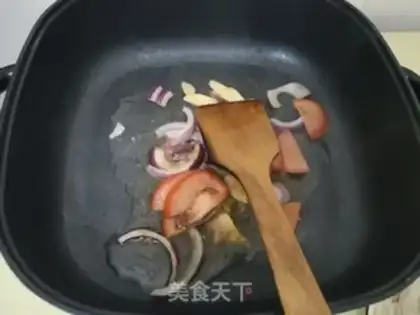 Make Beef tomato noodles step 2
