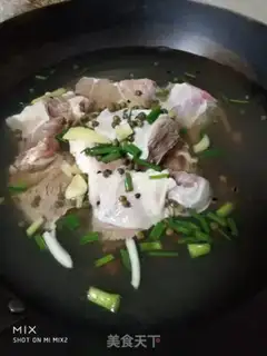 Make Red beef noodles step 1