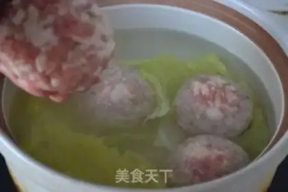 Make Crab and yellow lion head step 10