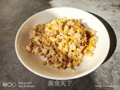 Make Big cabbage and egg fried rice step 8