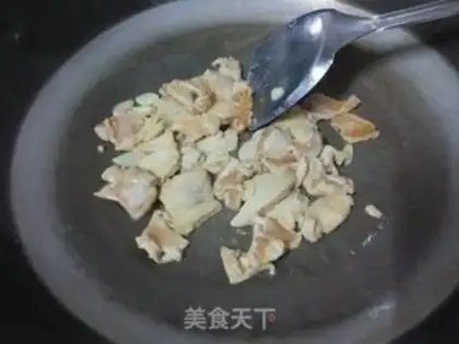 Make Spaghetti with chicken gravy step 4
