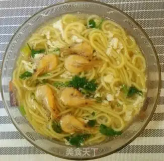 Make Shrimp soup and corn noodles step 9