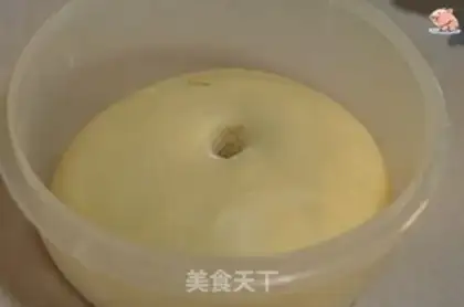 Make raisin rolls step 0