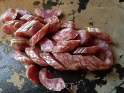 Make Weed sausages, soy sauce step 2