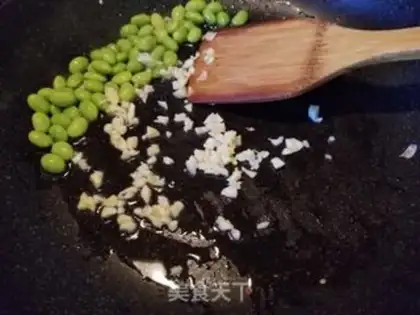 Make Weed sausages, soy sauce step 4