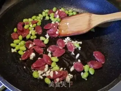 Make Weed sausages, soy sauce step 5