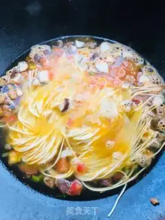Make Tomato egg mushroom noodles step 6