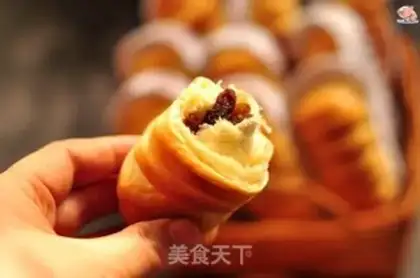 Make raisin rolls step 8