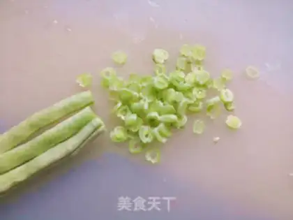 Make Yellow bean noodles step 1