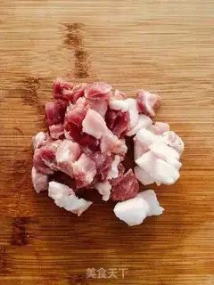 Make Tomato pork soup step 0