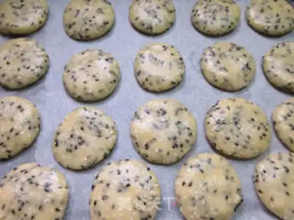 Make Black and white sesame waffles step 6