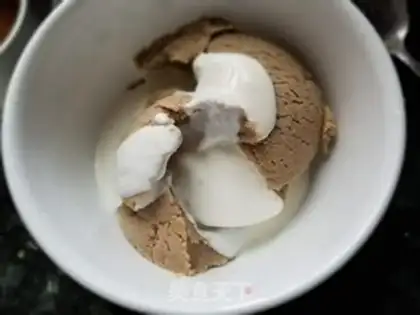 Make Chestnut cake step 4