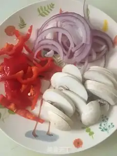 Make Charcoal chicken pizza step 4