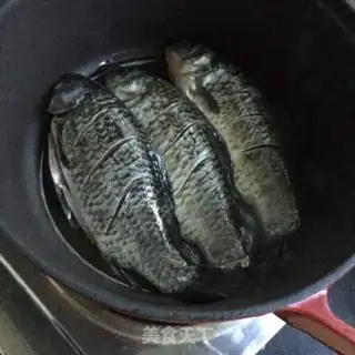 Make Roach tofu fish soup step 3