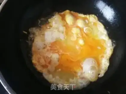 Make Dutch chili fried eggs step 3