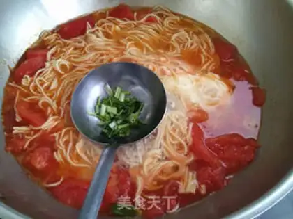Make Tomato noodle soup step 7