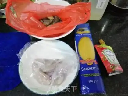 Make Seafood Italy Noodles step 0