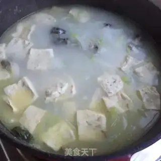 Make Roach tofu fish soup step 7