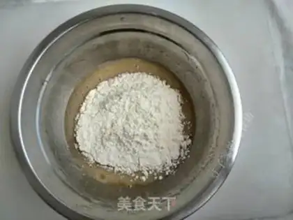 Make Spider crackers step 3