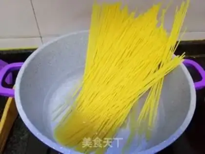 Make Seafood Italy Noodles step 13