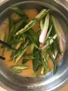 Make Duck eggs and peppers step 5