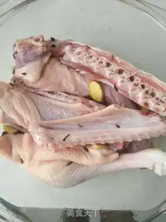 Make Salted geese hot noodles step 1