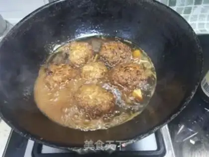 Make Red burning lion head step 13