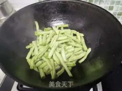 Make lentils noodles step 1