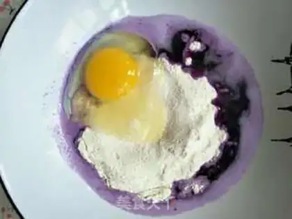 Make Little bunny omelet step 1