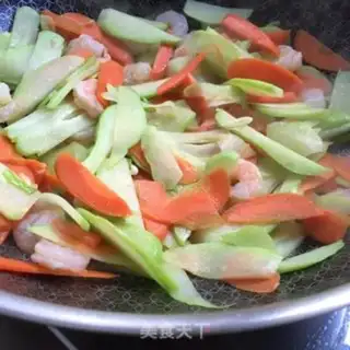 Make Fried Shrimp step 6