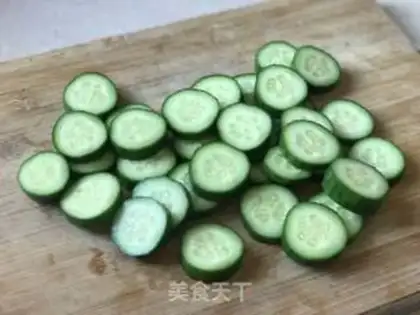 Make Lemon melon honey juice step 1