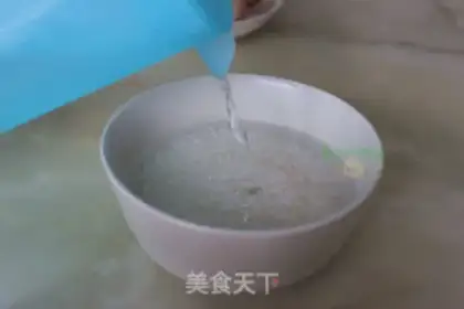 Make Tomato egg rice step 1