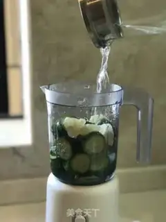 Make Lemon melon honey juice step 3