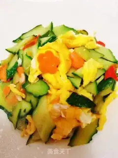 Make cucumber fried eggs step 7