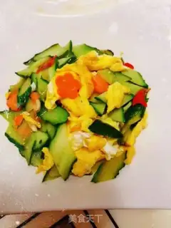 Make cucumber fried eggs step 8