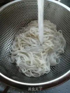 Make Tomato egg rice noodles step 5